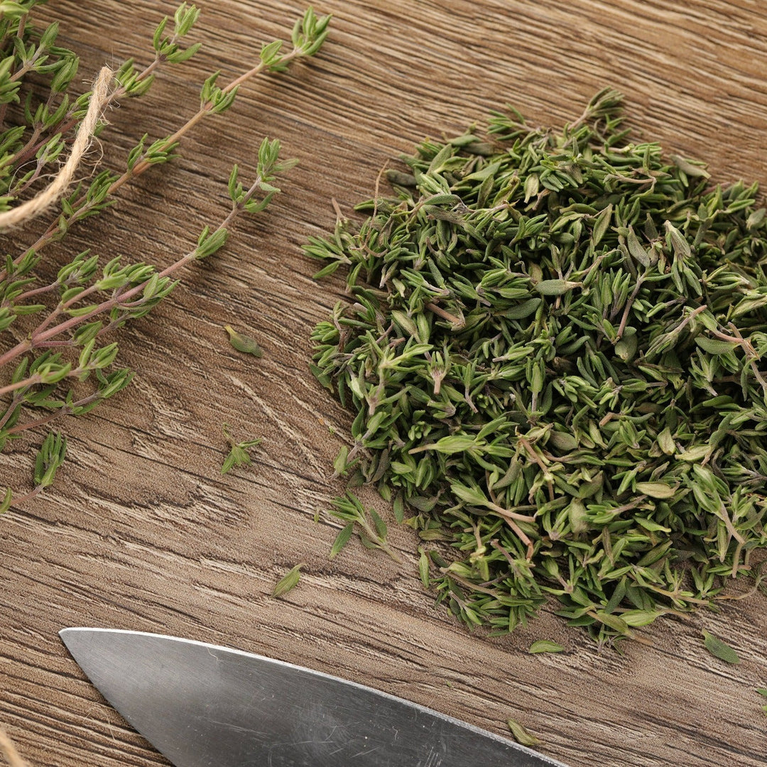 Thyme  Wellsley Farms Thyme Leaves Spice Jar, 0.64 oz | BJ's Wholesale Club